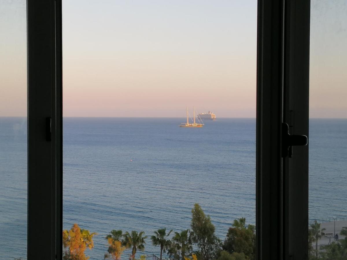 A City-Center Seaview Penthouse At Oceanic Limassol Exteriör bild