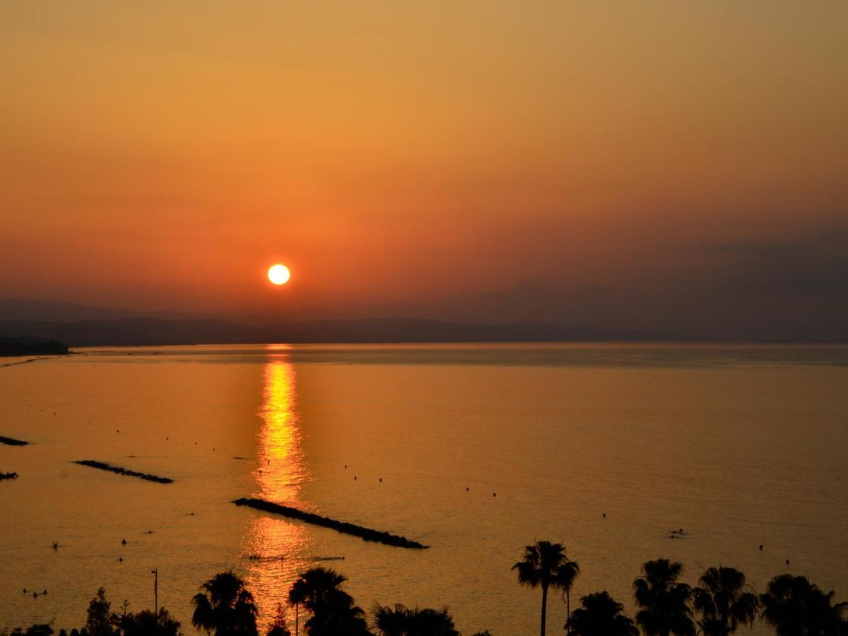 A City-Center Seaview Penthouse At Oceanic Limassol Exteriör bild