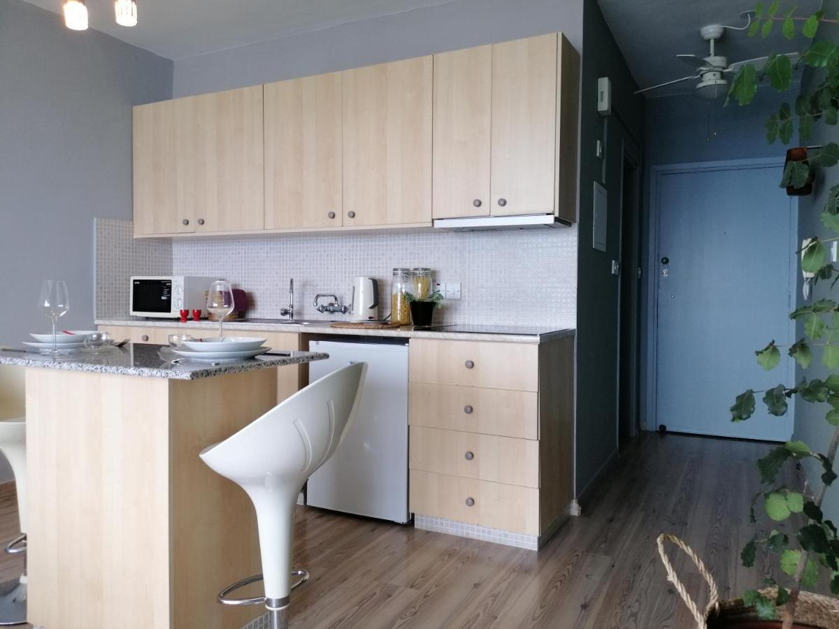 A City-Center Seaview Penthouse At Oceanic Limassol Exteriör bild