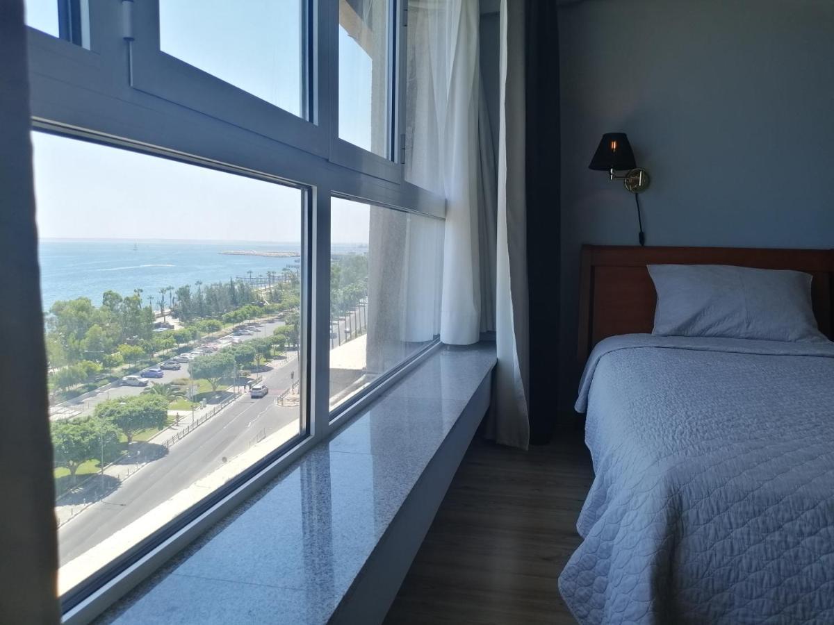 A City-Center Seaview Penthouse At Oceanic Limassol Exteriör bild