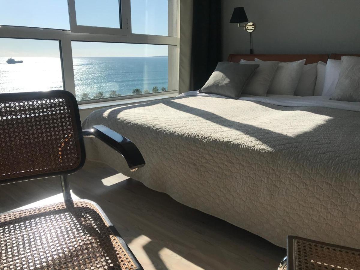 A City-Center Seaview Penthouse At Oceanic Limassol Exteriör bild